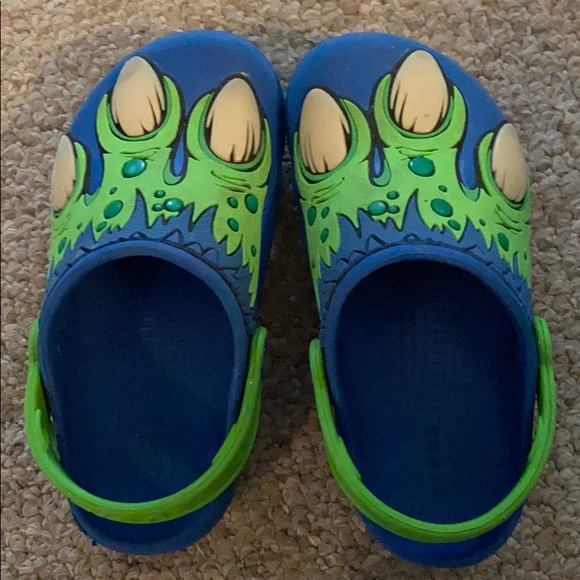 Dinosaur feet crocs Clearance